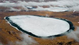 北极圈着火！气温直逼38度，科学家恐冰川融化远古病毒复活