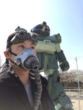 日本宅男制作高达口罩 有勇气戴出门效果超吸睛